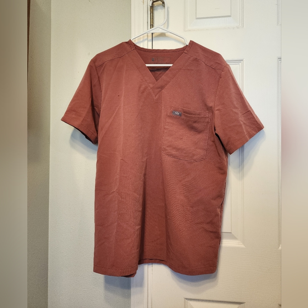 Figs Men's Short Sleeve Technical Collection Scrub Top